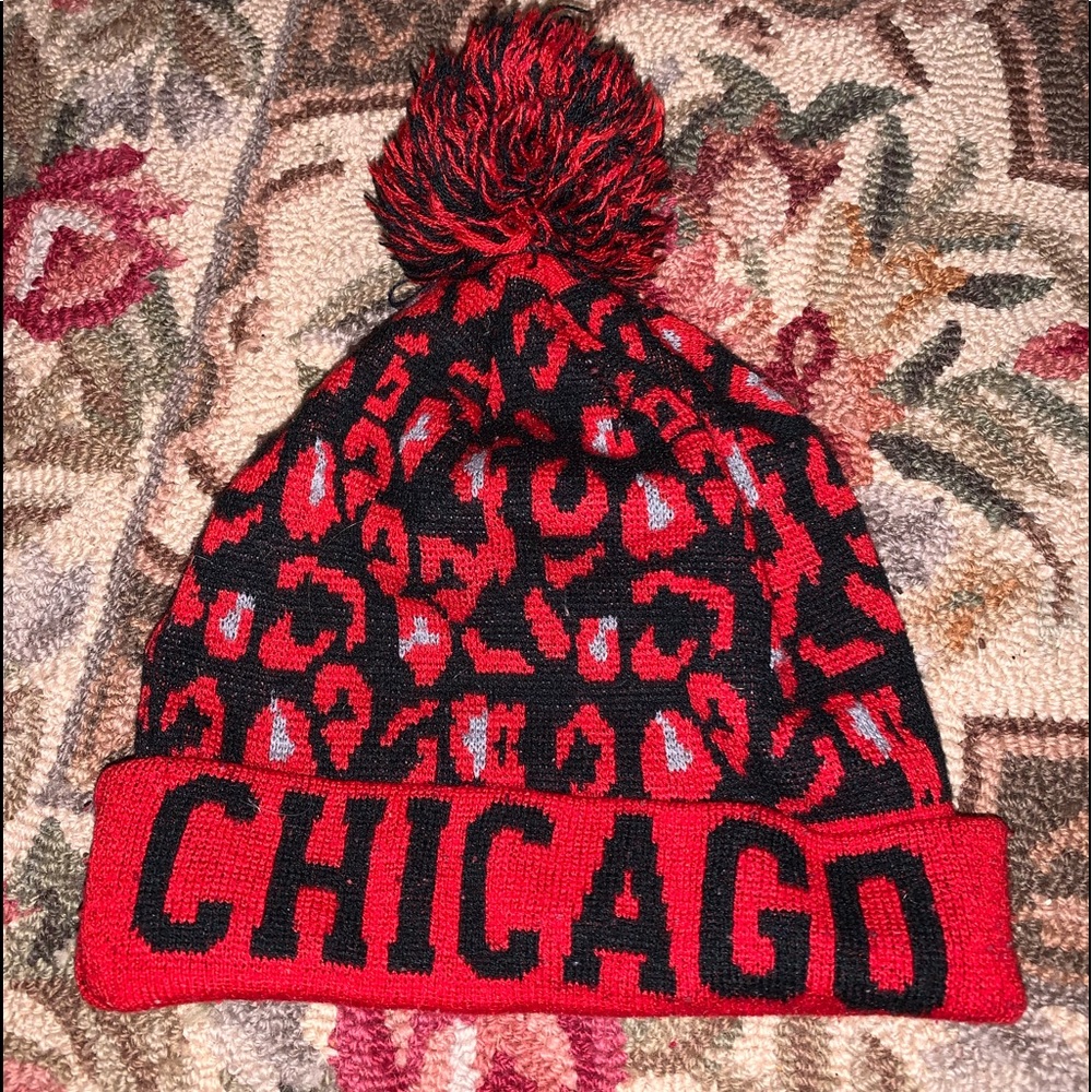 Unisex red & black leopard Chicago beanie